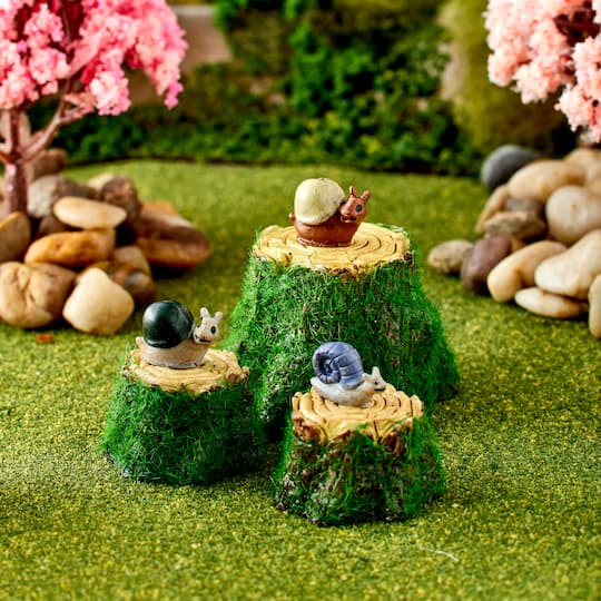 Mini Garden Snails by ArtMinds™